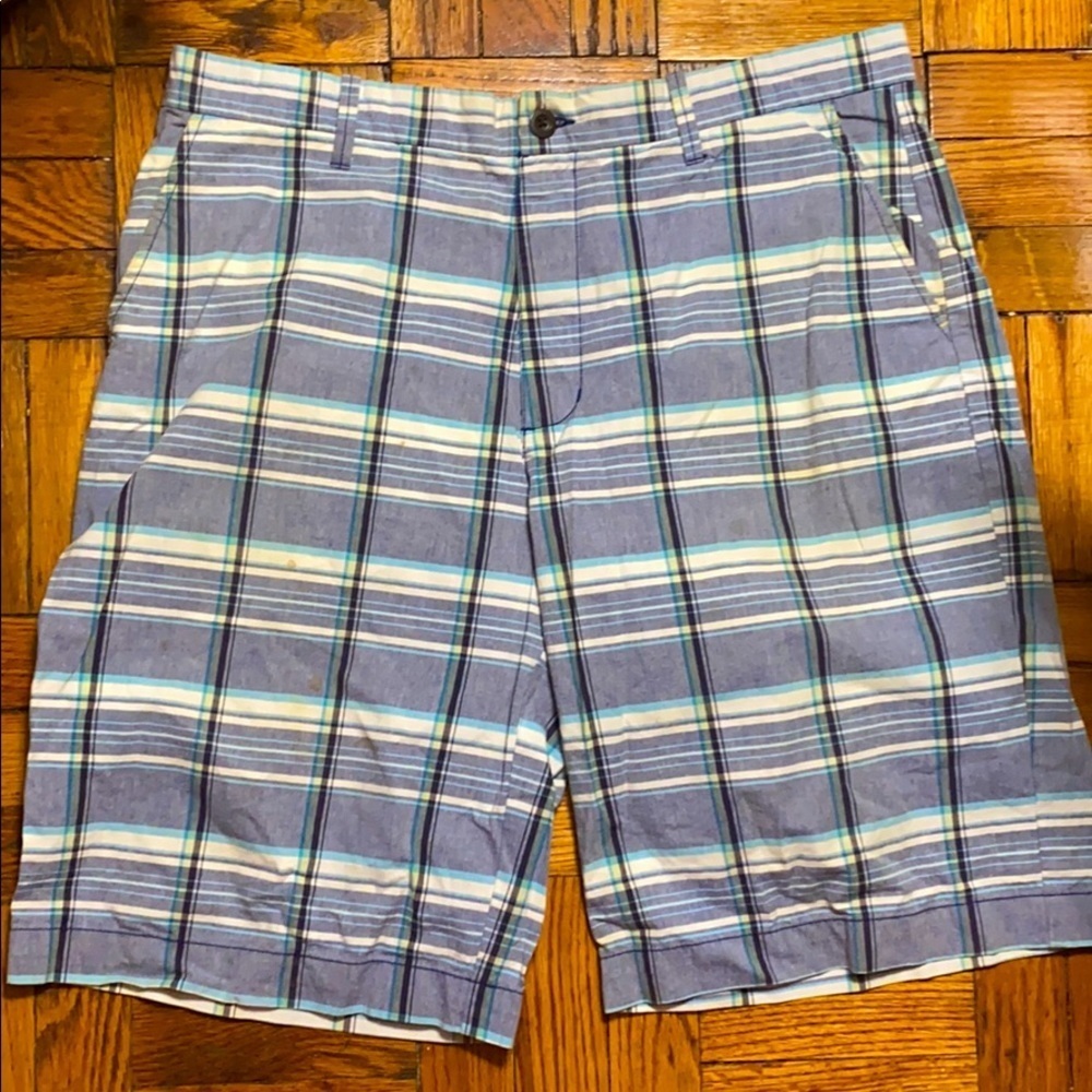 Old navy blue plaid shorts size: 38